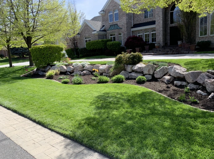 Mulch and flower Install